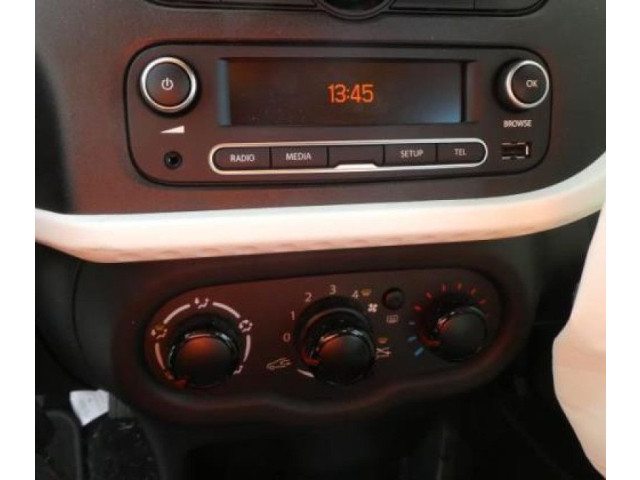 Блок управления климат-контролем 275700305R Renault Twingo III