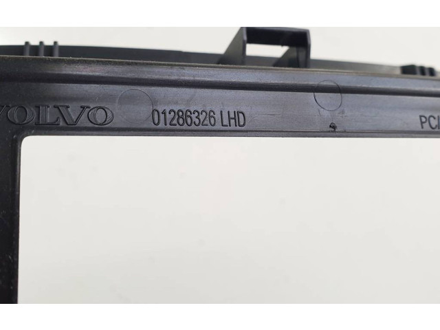 Дисплей    01286326   Volvo V70