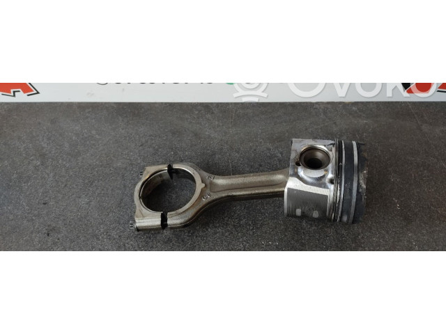  Поршень с шатуном    Fiat Scudo  