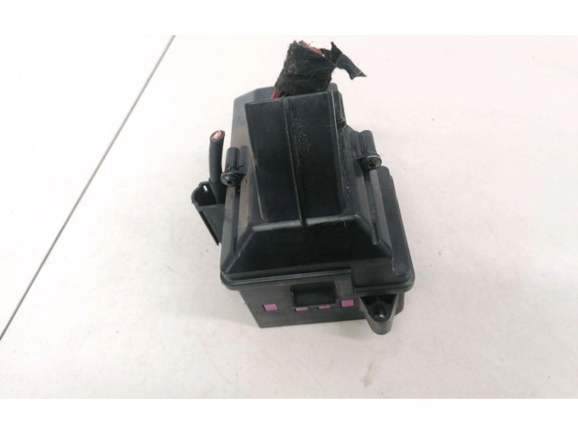 Блок предохранителей Volkswagen Phaeton