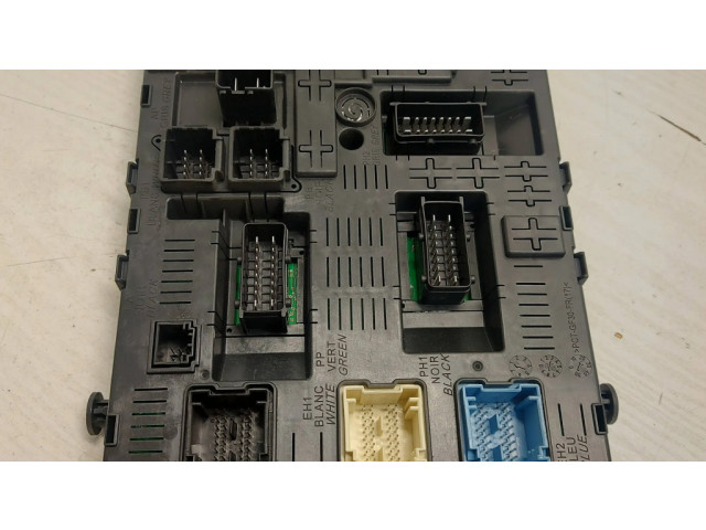 Блок предохранителей 28120836, 281201948D   Citroen C4 I    