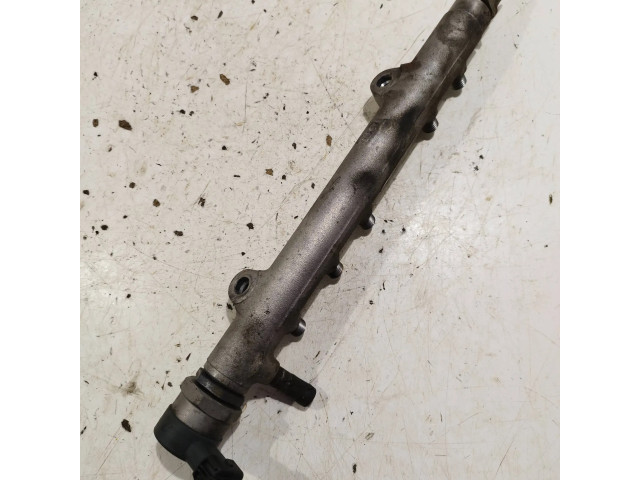 Vstřikovací lišta 2381033021, 0445214132 Toyota Corolla E140 E150 pro naftový motor 1.4 1ndtv