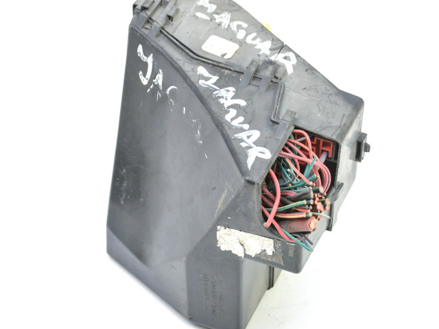 Блок предохранителей 71543150, 7154-3150 Jaguar S-Type