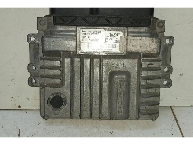 Блок управления двигателем Блок управления 39130-2A300 KIA Venga