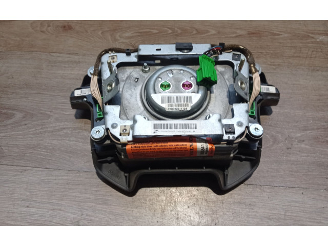 Подушка безопасности водителя 8626841   Volvo V70