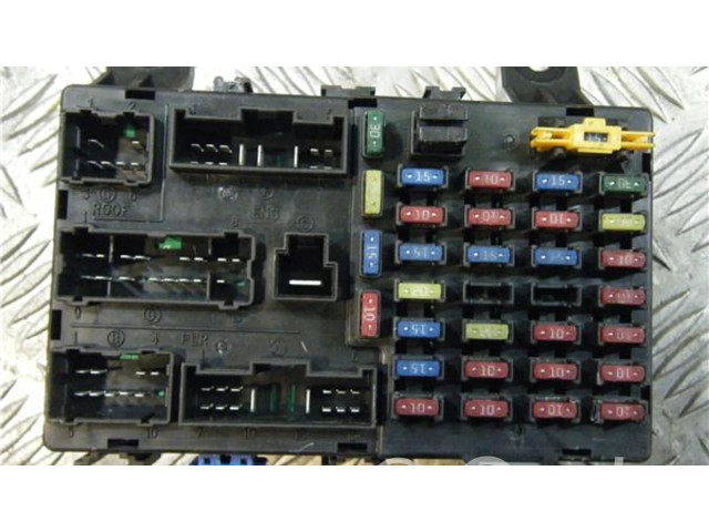 Блок предохранителей 911981C000 Hyundai Getz