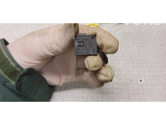 Подушка безопасности водителя 1Z0880201AK, 4F0972571B Skoda Octavia Mk2 (1Z)