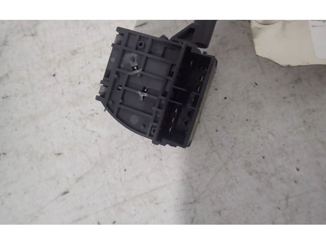 Ручка стеклоочистителей    Renault Clio I