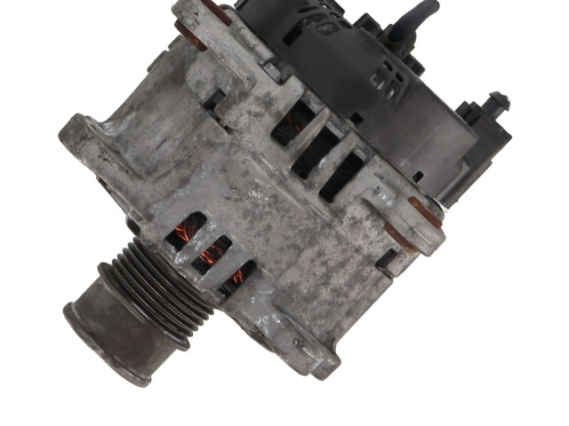 Генератор 04E903015Q Volkswagen Golf Sportsvan DACA