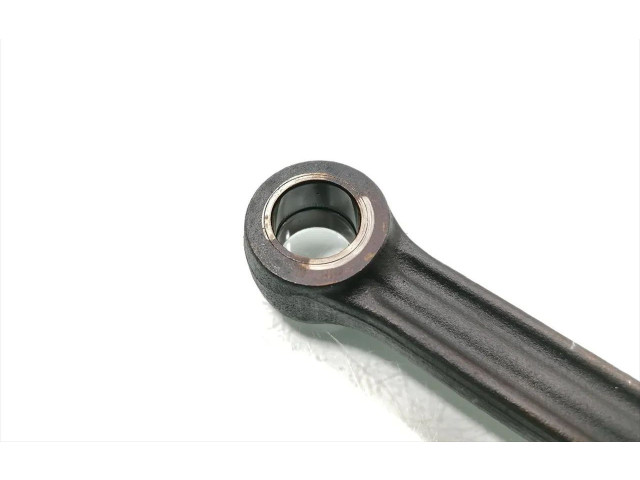 Шатун      Audi A3 S3 8P  