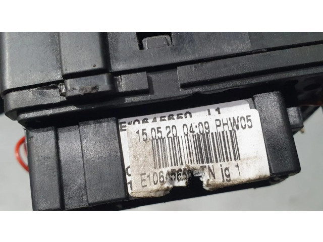 Ручка стеклоочистителей    Dacia Logan II