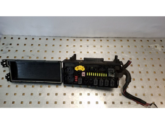 Блок предохранителей 04692073AB   Jeep Grand Cherokee (WK)    