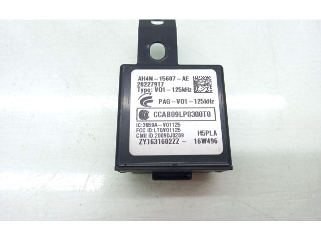 Вентилятор радиатора LR020114, AH4N15607AE Land Rover Discovery 5