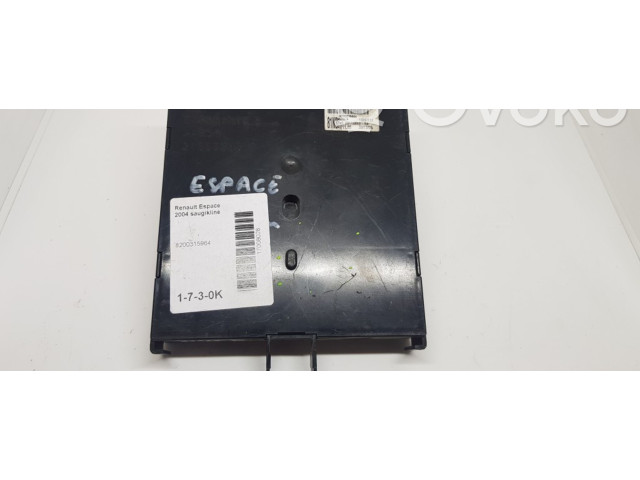 Pojistková skříňka 8200315964 Renault Laguna II 2002