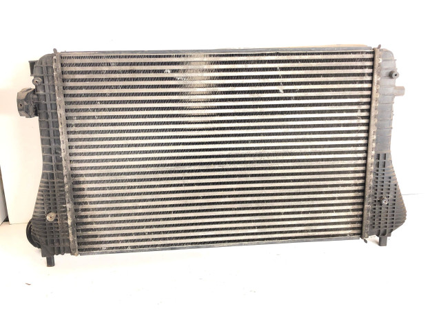 Интеркулер  3C0145805R   Volkswagen PASSAT B6 