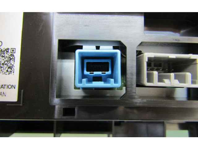 Дисплей    8A7003M0J01M1, 924N7617   Honda HR-V