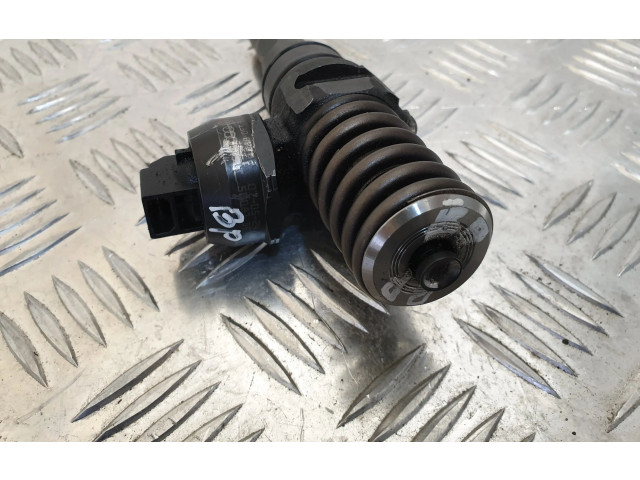 Форсунка 0414720314, 038130073BP Skoda Fabia Mk2 (5J)