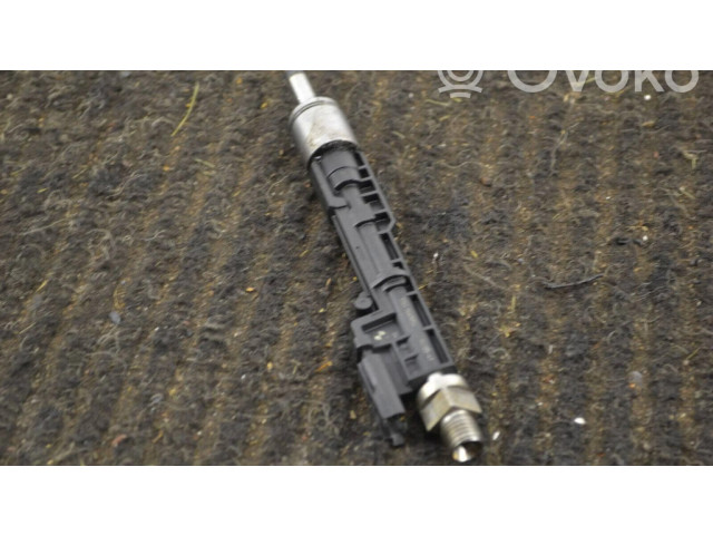 Форсунка 7645956    BMW 5 F10 F11 для бензинового двигателя  4.4