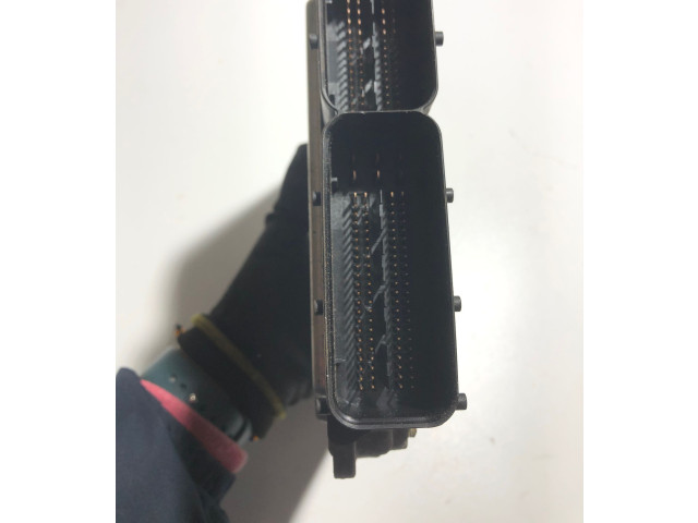 Řídící jednotka 4F0907401B, 4E0910401J Audi A8 S8 D3 4E 2004