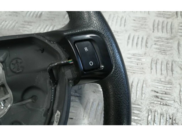 Руль Dacia Sandero   -  года       