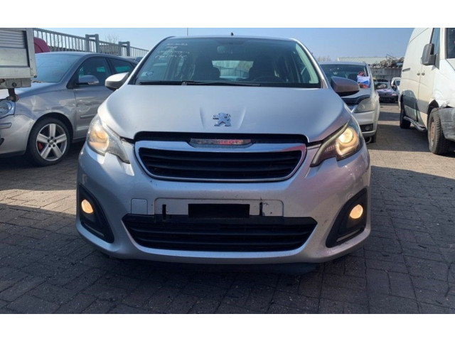 Přístrojová deska  Peugeot 108 2014 B000777980  