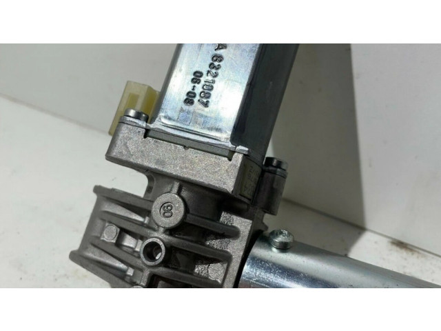 Сиденье управления двигателем