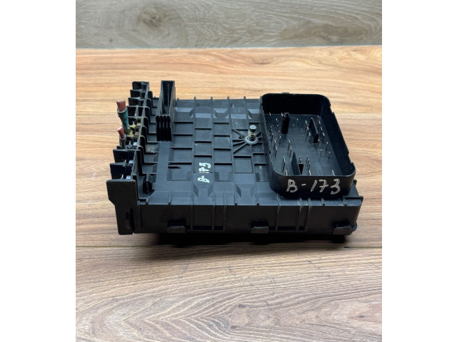 Pojistková skříňka 1K0937125C, 017183073 Volkswagen Golf VI 2009