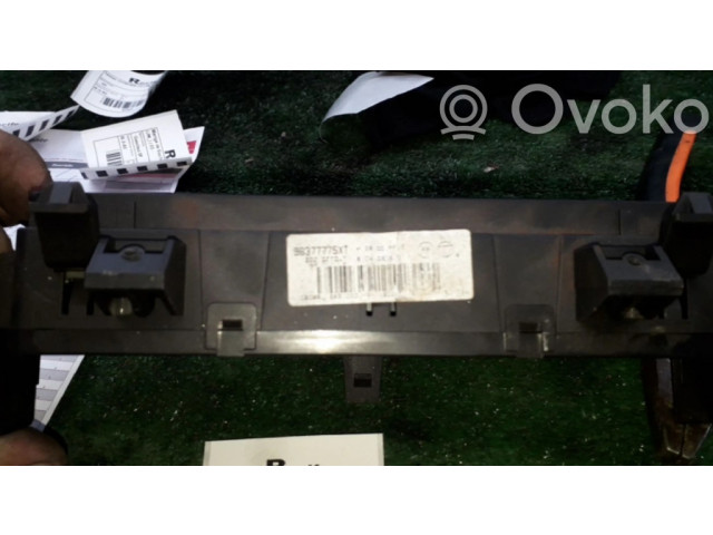 Блок управления климат-контролем    Citroen C2