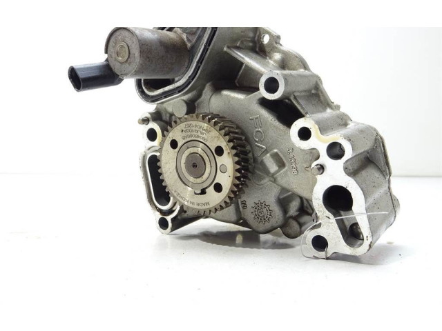 Масляный насос 5005065650052348 Alfa Romeo Giulia