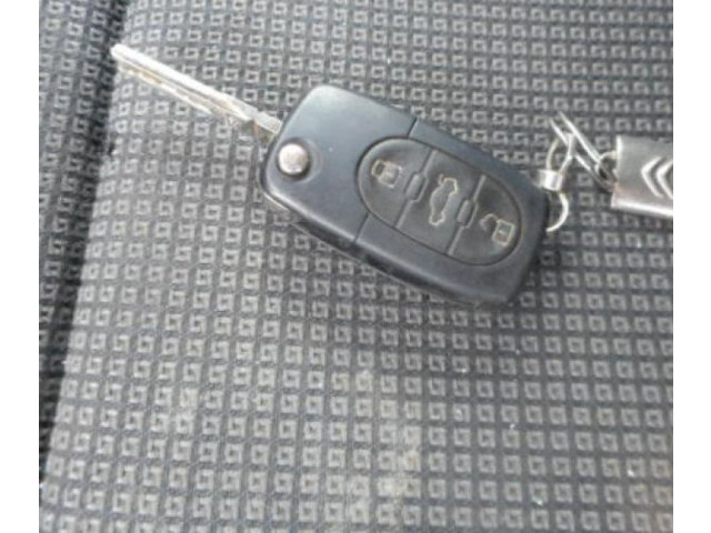 Зеркало электрическое        Audi A3 S3 8P  2003 - 2012 года   