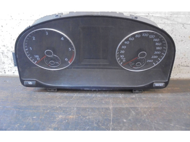 Přístrojová deska Volkswagen Caddy 2012 2K0920875E, 2K0920875E