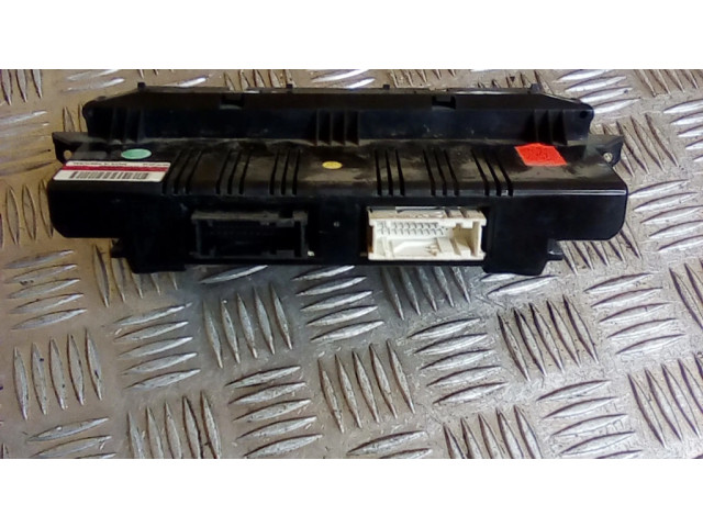 Блок управления климат-контролем 3M5T18C612AR   Ford Focus