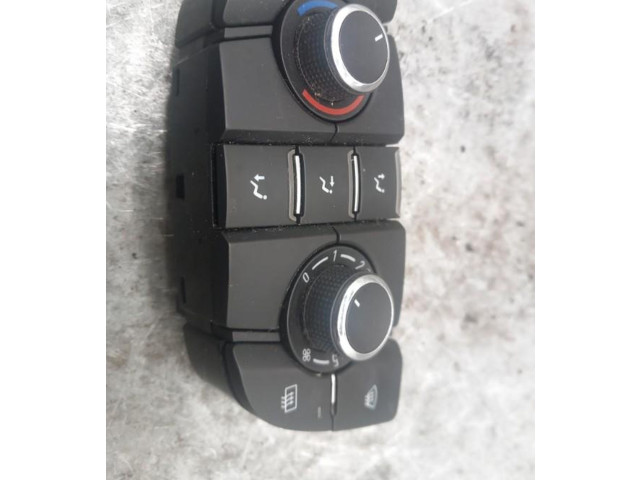 Блок управления климат-контролем 13579092   Opel Meriva B