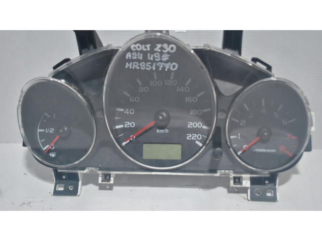 Панель приборов MR951770 Mitsubishi Colt