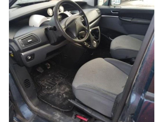 Вентилятор радиатора 00001253Q8 Citroen C8