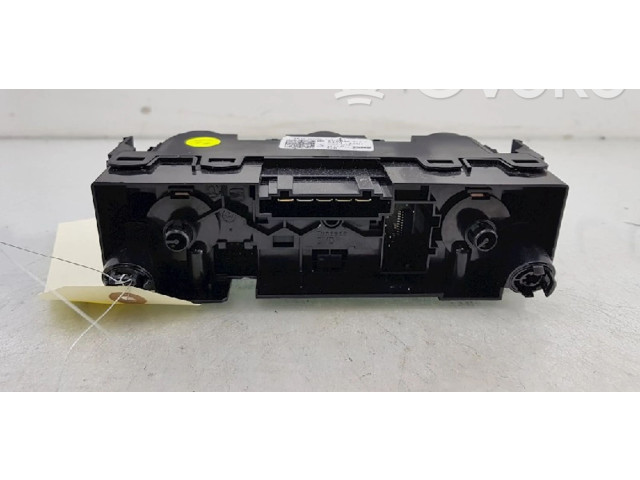Блок управления климат-контролем 6V0820045C, 60820045C9B9 Skoda Fabia Mk3 (NJ)
