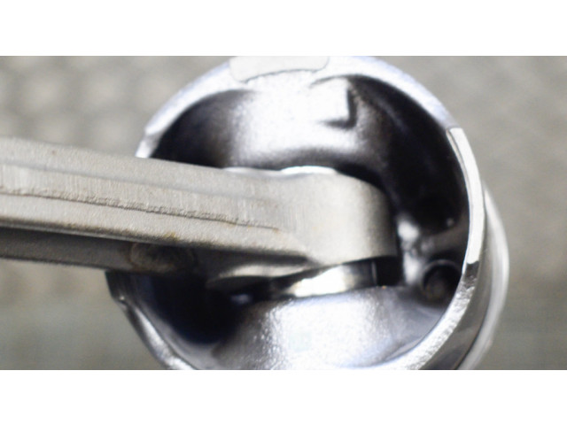 Поршень 120A18001R, 7701475074 Renault Clio IV для дизельного двигателя 1.5