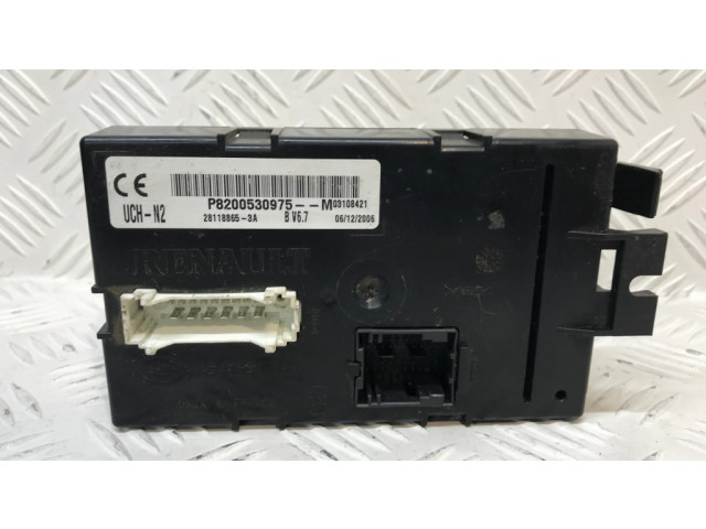 Блок комфорта P8200530975   Renault Trafic II (X83)   