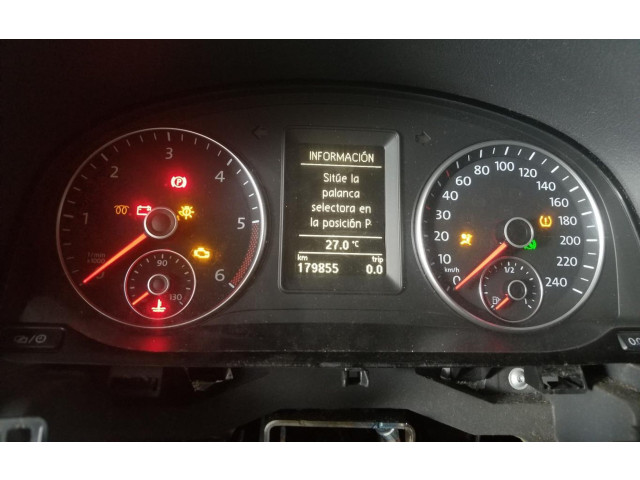 Панель приборов 1T0920875N   Volkswagen Touran II       