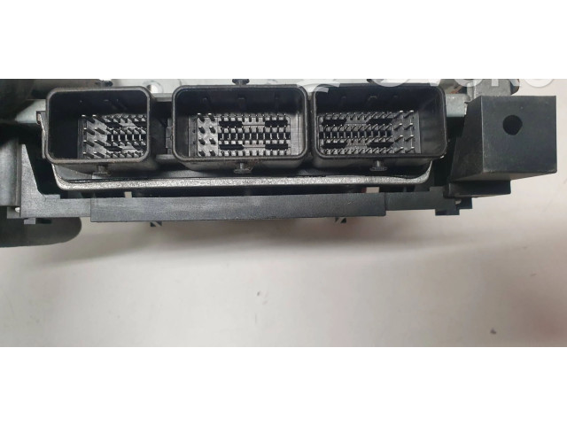 Блок управления двигателя S122865033, 880208687   Volvo V70