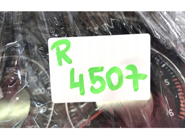 Панель приборов    Volvo V70       