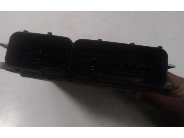 Řídící jednotka 03L906022GT, 03L906022GT   Volkswagen Tiguan 2008