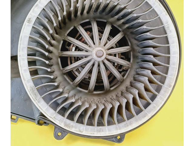 Вентилятор печки    6Q1819015   Skoda Fabia Mk1 (6Y)
