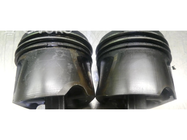 Píst 642 Mercedes-Benz C AMG W204 3.0