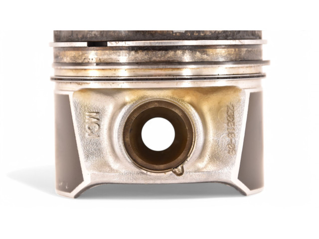  Поршень DDY DDYA DDYB 04L107065AR  Skoda Karoq  