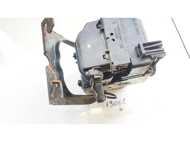 Блок АБС mr475695 Mitsubishi Carisma 2000-2004 года