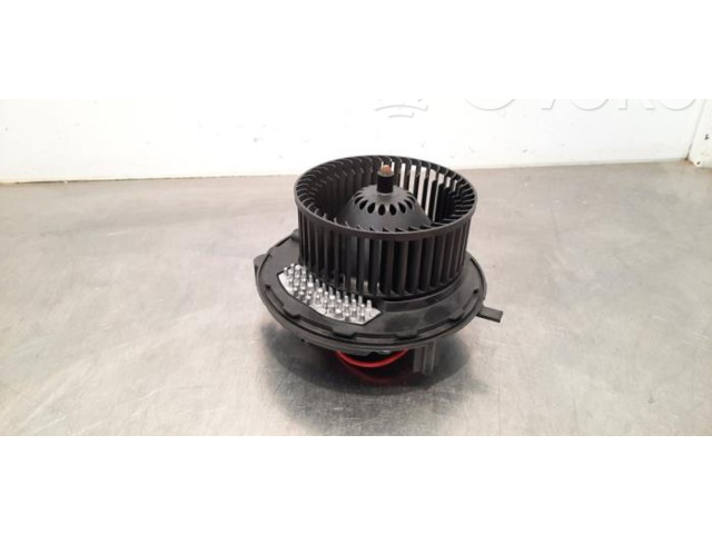 Вентилятор печки 5Q0907521C Audi Q2 -