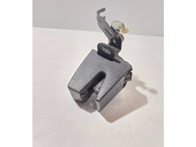 Zámek zadních dveří Volkswagen Caddy 2006