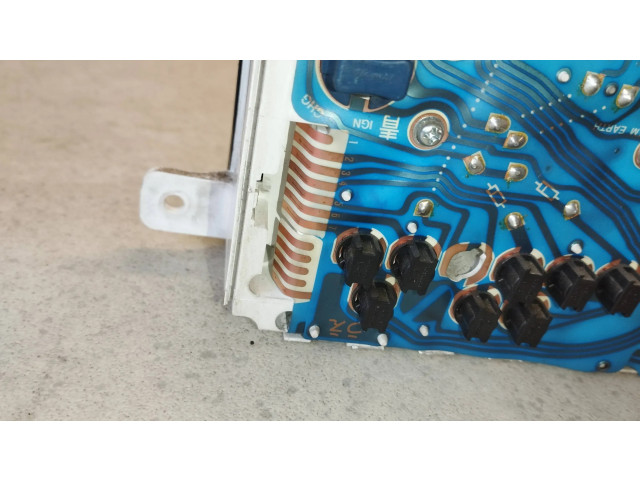 Přístrojová deska Mitsubishi Pajero 1997 MR233345, 526260