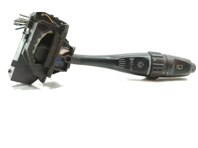 Ручка стеклоочистителей Mitsubishi Carisma